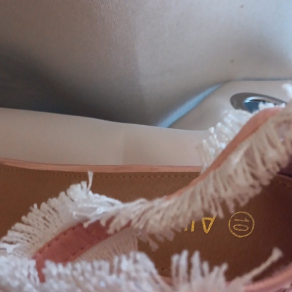 CUTE WOMENS 3 INCH HEELS SIZE 10 - Picture 8 of 9